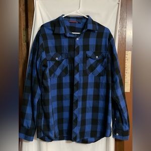 Made in Italy: Men’s long sleeves black and blue flannel button down shirt.